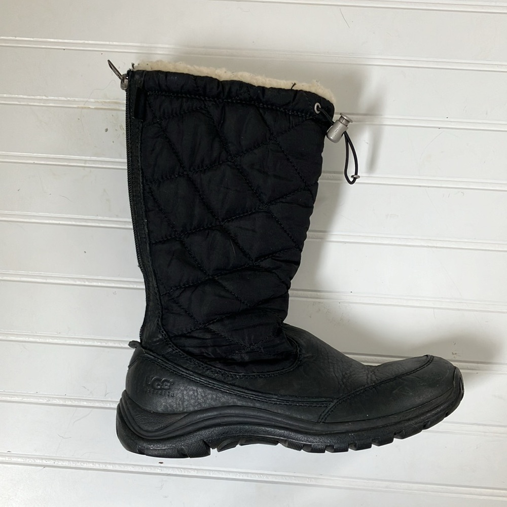 Ugg Australia Women's Quilted Snowpeak Mid Calf Winter Waterproof Boots - Picture 6 of 15